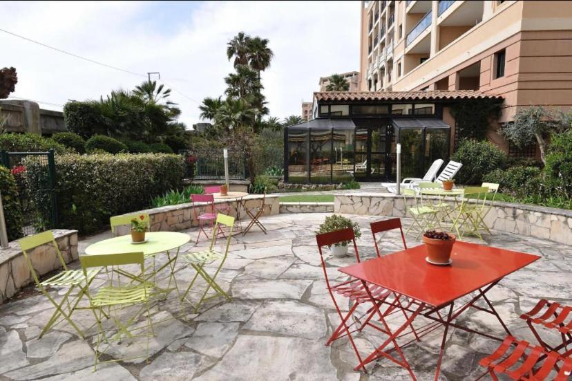 Appartamento In Riva Al Mare A Канны Экстерьер фото